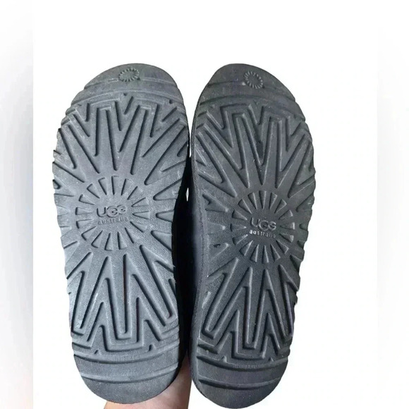 UGG Classic Clog Men Round Toe Leather Black Slipper Size 10 - Picture 6 of 10